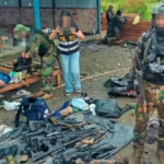 Emboscada en La Pampa: ‘Guardianes de la Trocha’ enfrentan a la Policía con fusiles de guerra y dejan un agente muerto